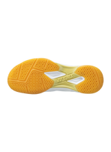 Load image into Gallery viewer, Yonex Power Cushion Eclipsion x3 (White/Gold)